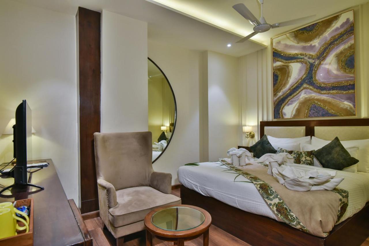 Hotel Br Grand With Nimo Club Amritsar -5 Mint From Golden Temple Esterno foto