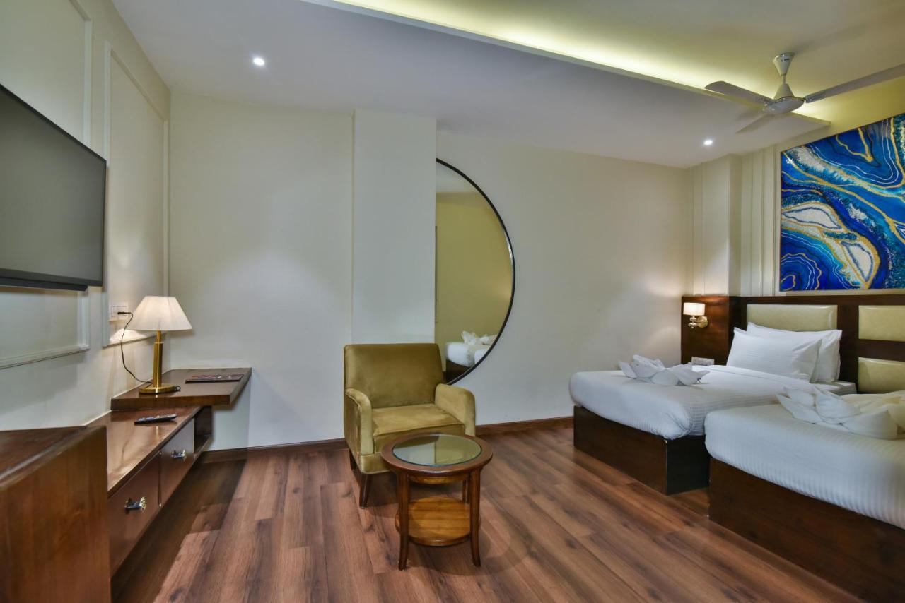 Hotel Br Grand With Nimo Club Amritsar -5 Mint From Golden Temple Esterno foto