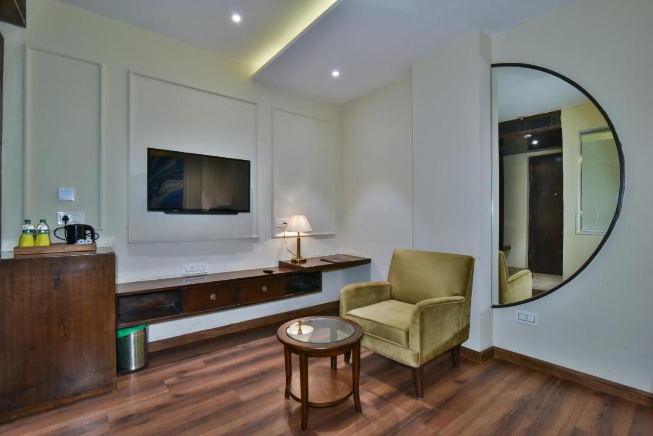 Hotel Br Grand With Nimo Club Amritsar -5 Mint From Golden Temple Esterno foto