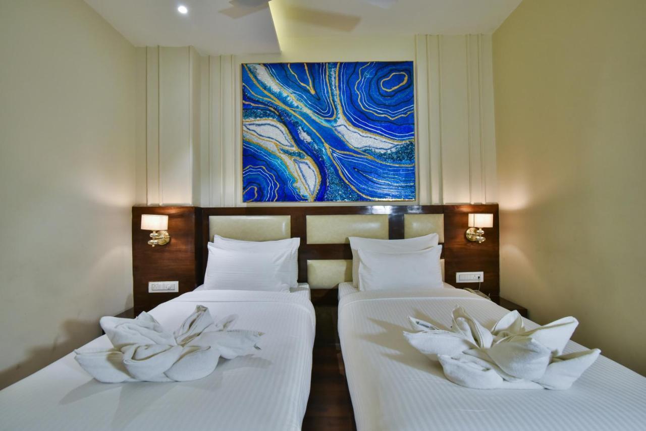 Hotel Br Grand With Nimo Club Amritsar -5 Mint From Golden Temple Esterno foto