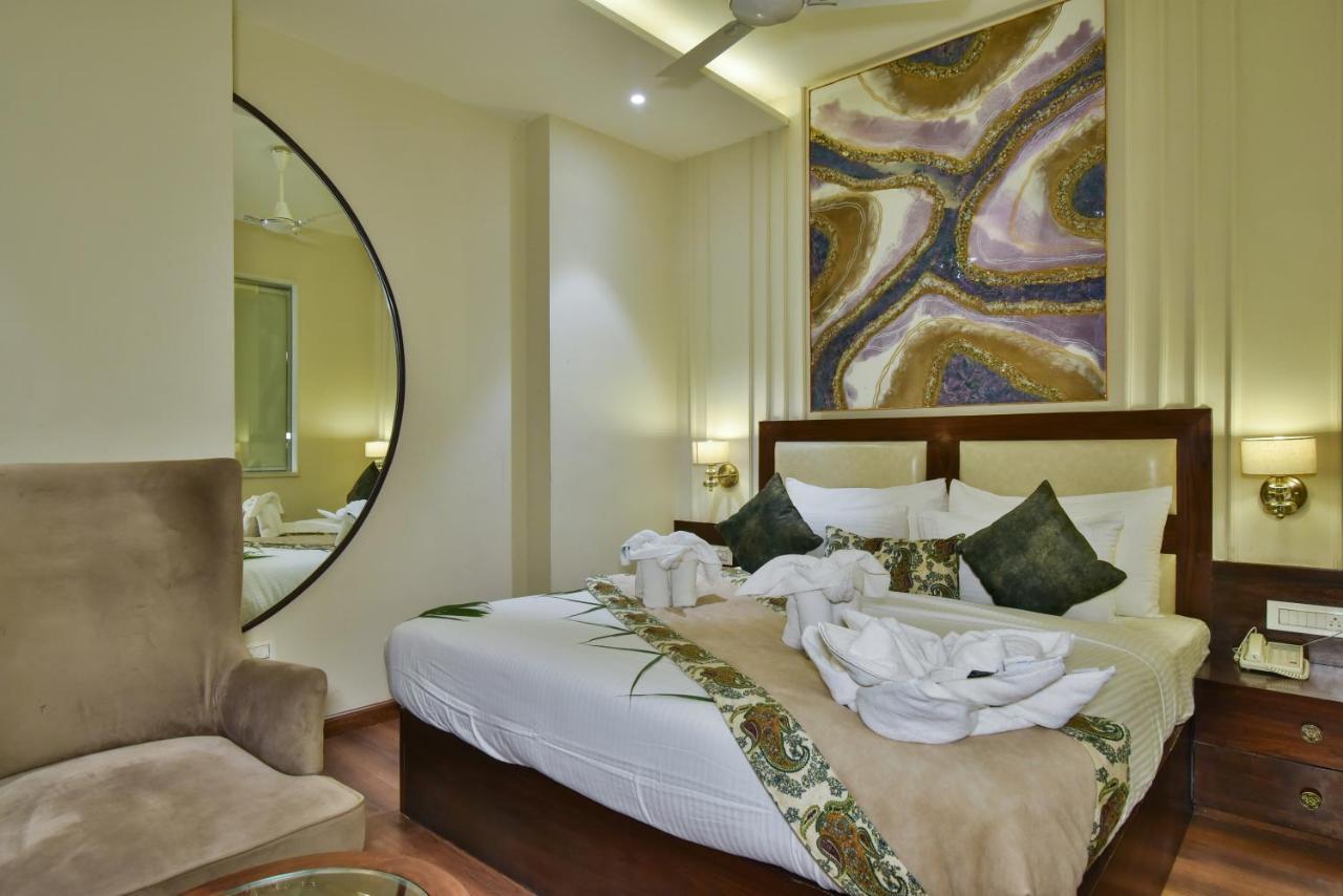 Hotel Br Grand With Nimo Club Amritsar -5 Mint From Golden Temple Esterno foto